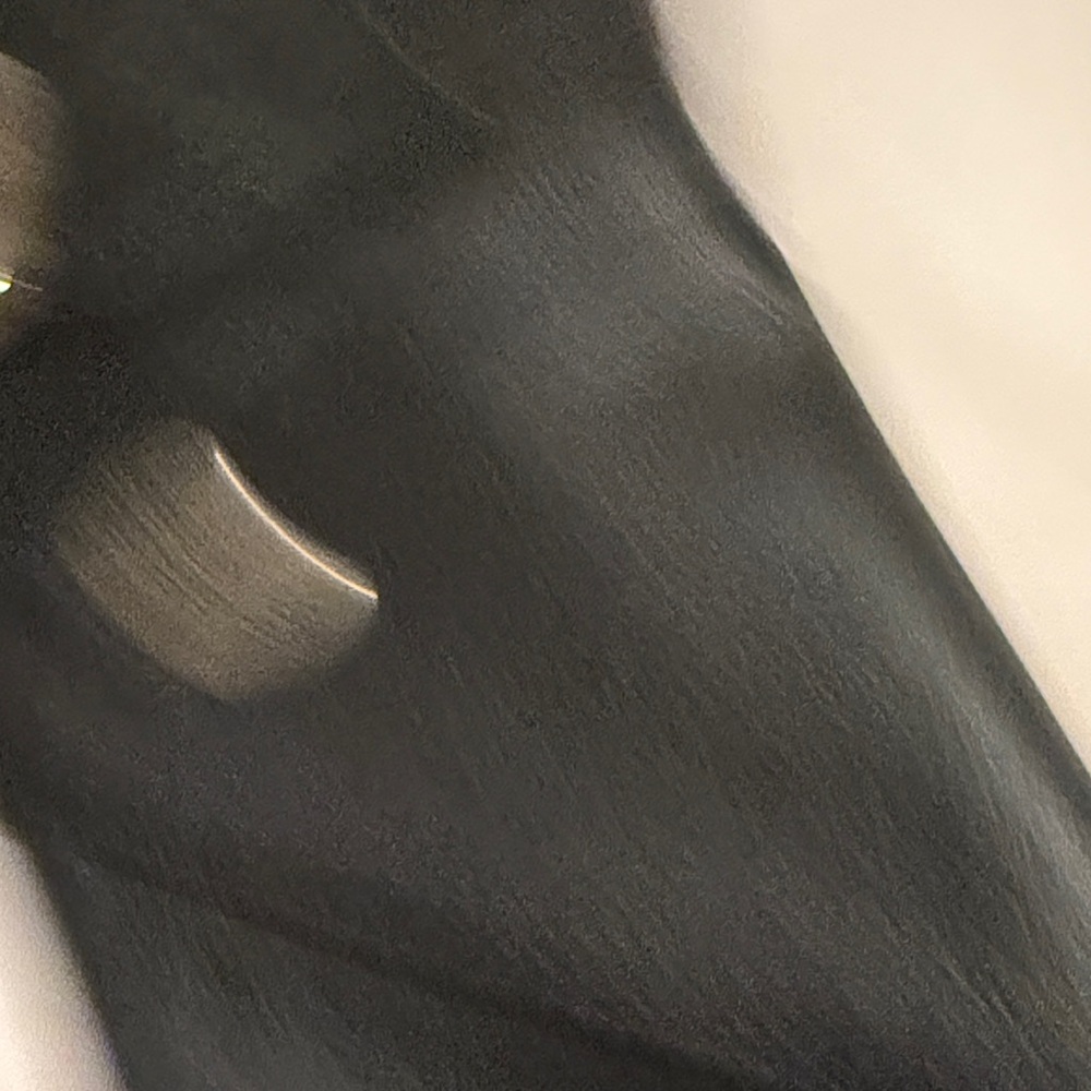 Harley-Davidson Black Leather Gear women’s chaps for riding when it is cold out - Picture 4 of 5